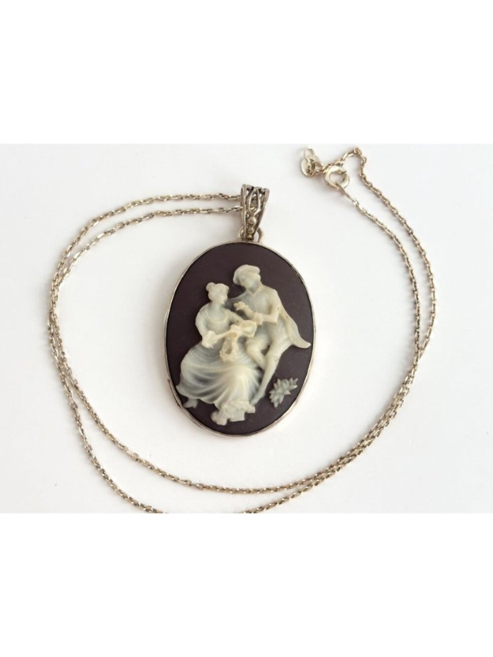 Courting Scene Brown & White Cameo Two Lovers 925 Vintage Pendant Necklace - 17" - Picture 3 of 16